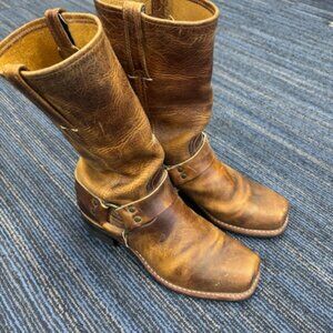FRYE  Boots